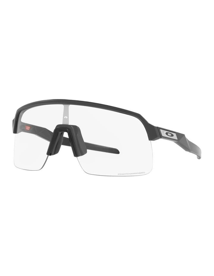 Oakley Sutro Clear Photochromatic - Matte Carbon