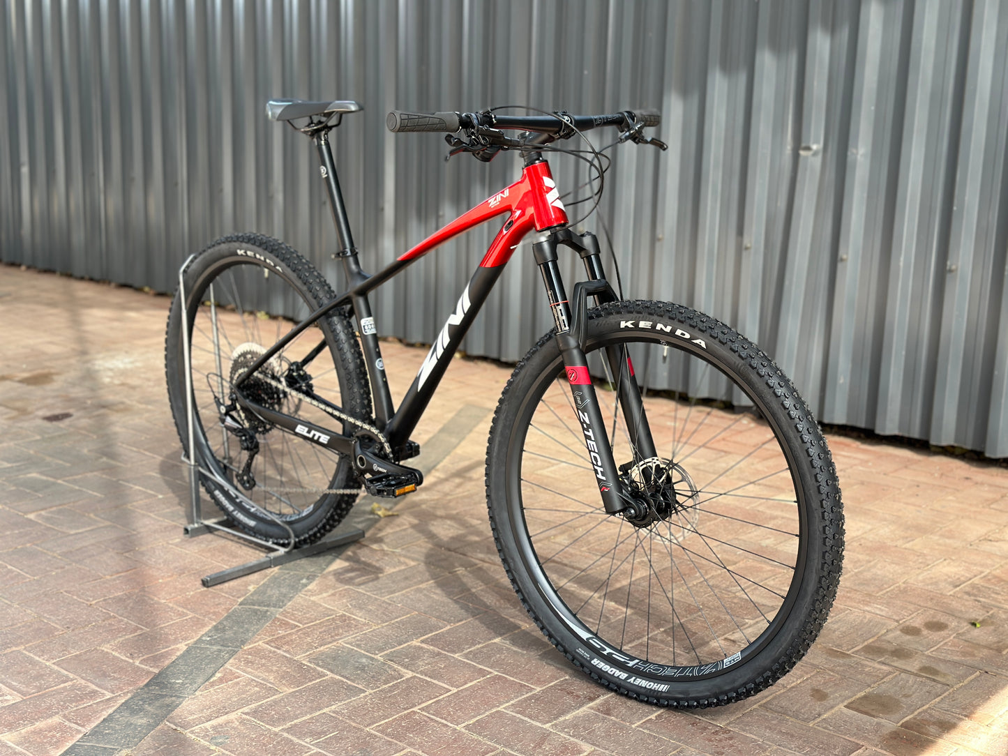 Zini Z29 Elite 29er Hardtail