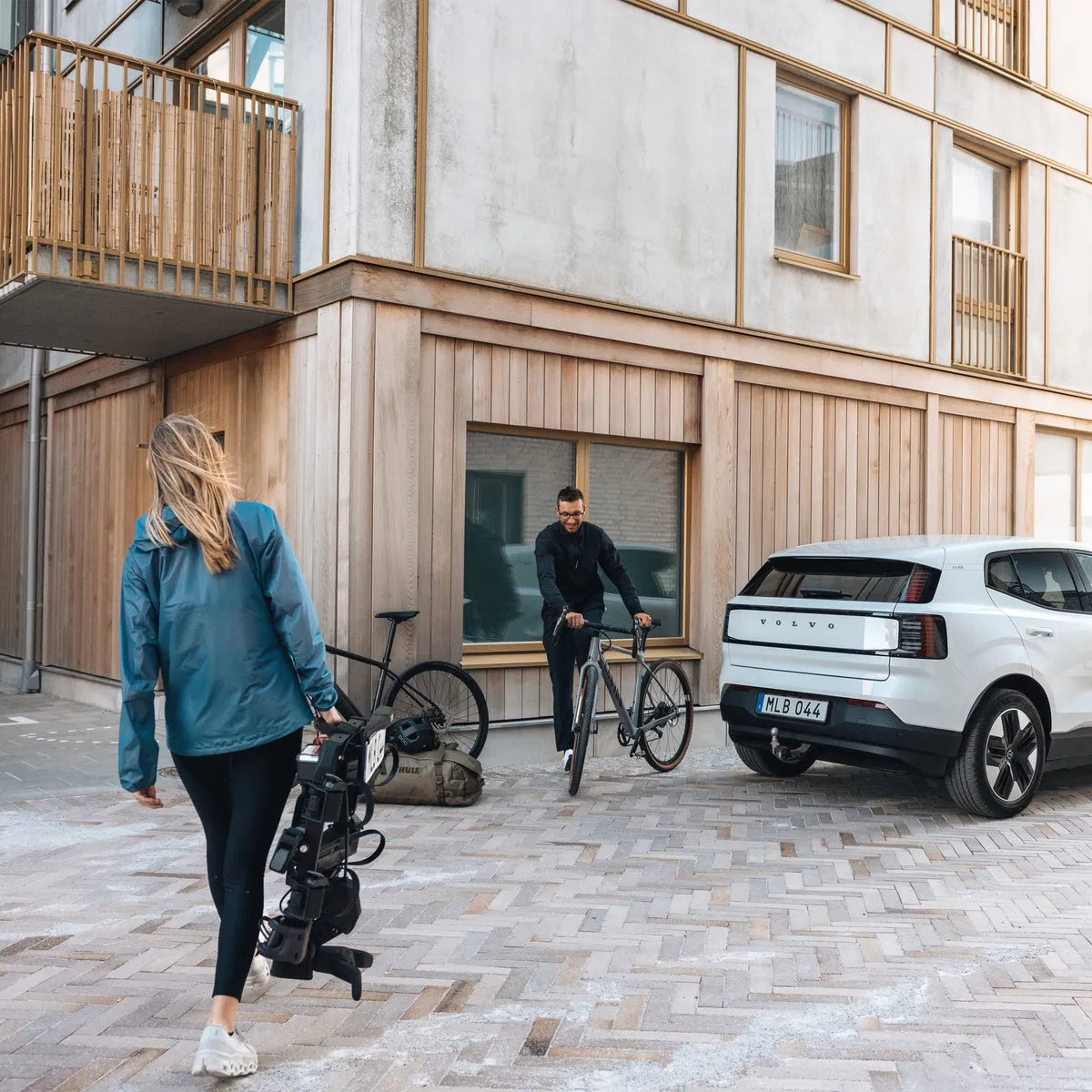 Thule Outpace 3 Bike Towbar Rack