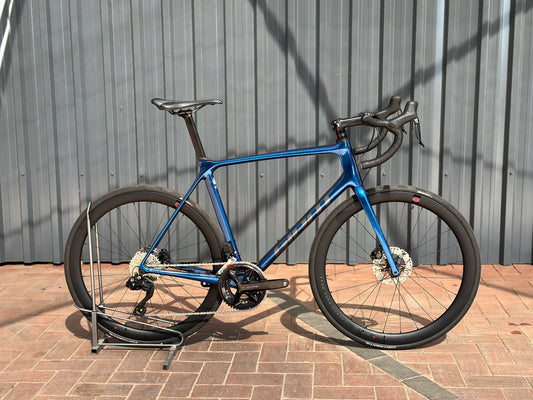 Giant TCR Advanced Pro 0 (105 di2)