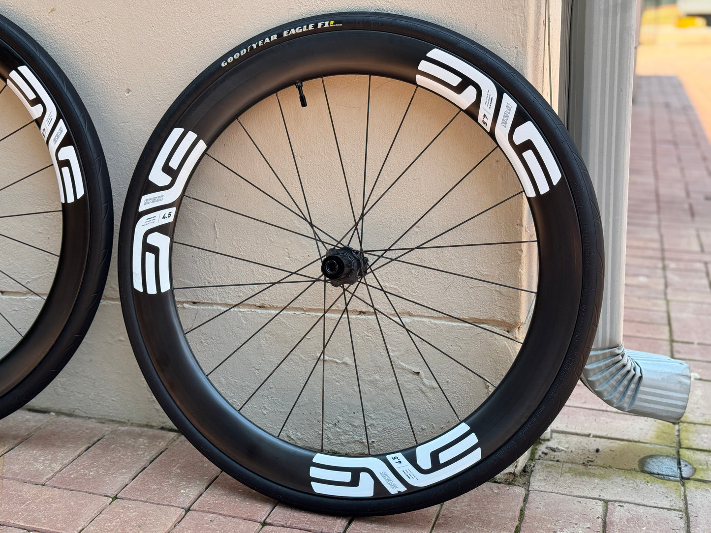 Demo - ENVE SES 4.5 Wheelset (Shimano HG)