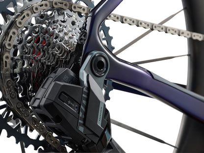 Giant Revolt Advanced SL2 AXS (2027)